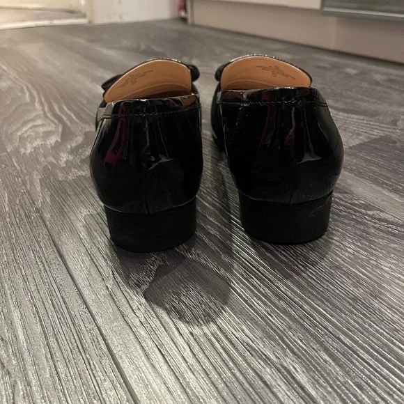 Women's Lindio Bow Slip-On Tailored Loafers - Picture 4 of 7